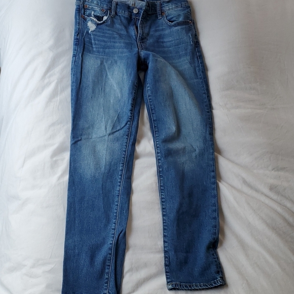 GAP - Picture 2 of 7